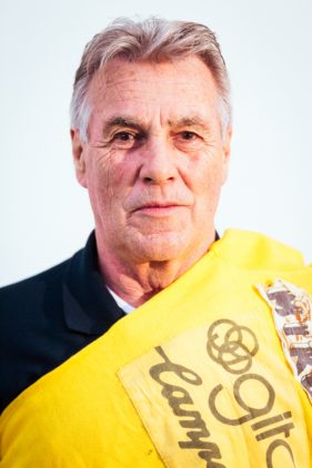 Lucien Van Impe, laatste Tour-winnaar poseert met zijn gele trui uit de Tour de France uit 1976.