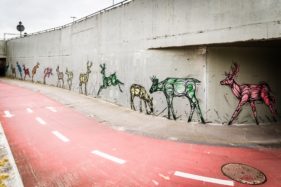 Graffiti fietstunnel Bornem, hertjes, Artist: Dzia.