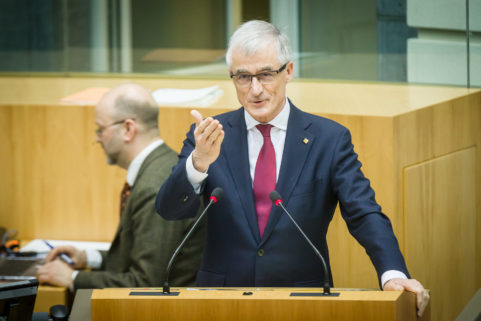 Plenaire zitting Vlaams Parlement voor Belga Agency