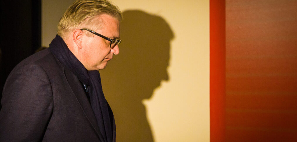Prins Laurent op bezoek in tentoonstelling voor God & Geld in Caermersklooster Gent